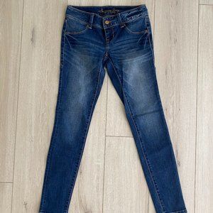 American Rag Blue Jeans Low Rise Size 1R